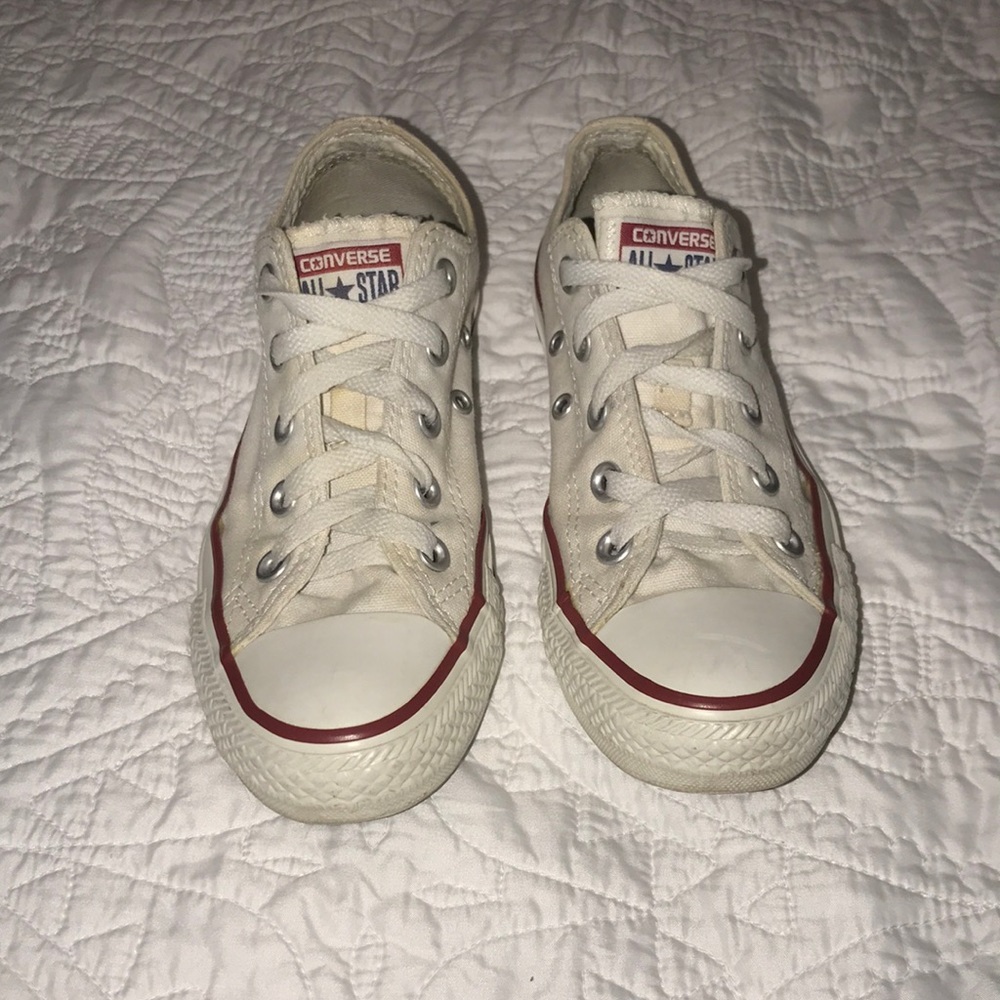 White converse - Picture 2 of 5